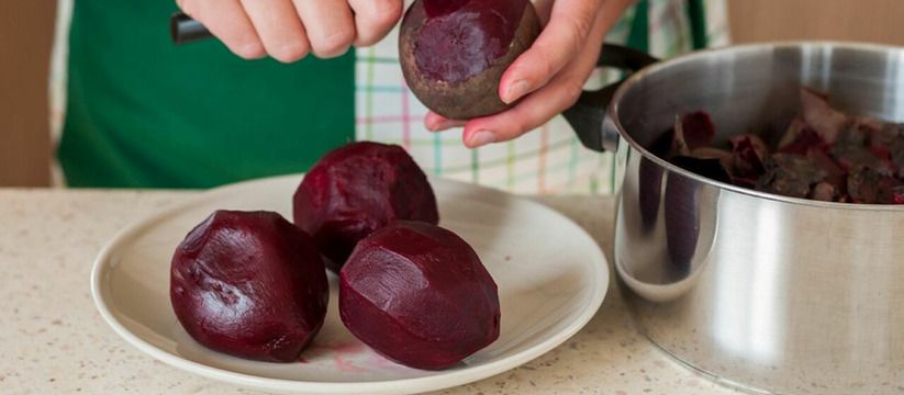 Вкусный салат со свеклой: гостей от него за уши не оттащить — сытный и быстрый рецепт