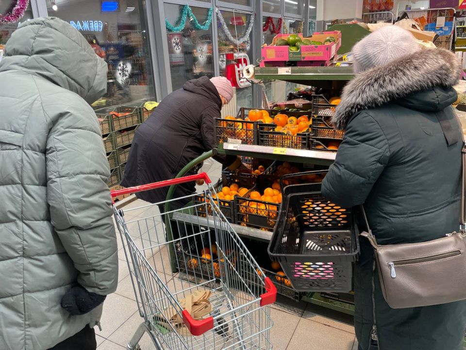 Один банан в день - максимум: вот почему во Франции мало людей едят фрукты и овощи
