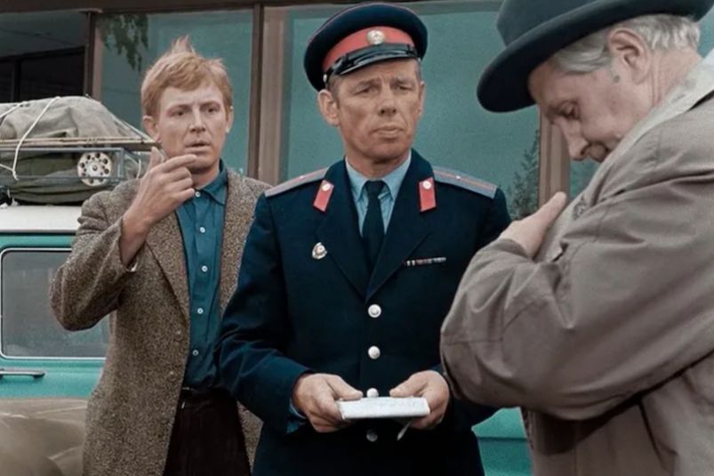 Только настоящие фанаты вспомнят, были ли в фильме "Берегись автомобиля" эти цитаты