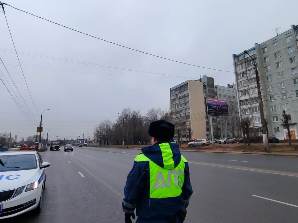 Сотрудники ГАИ с 3 июня будут штрафовать всех без разбора на 1500 рублей: россияне об этой "фишке" почему-то забывают
