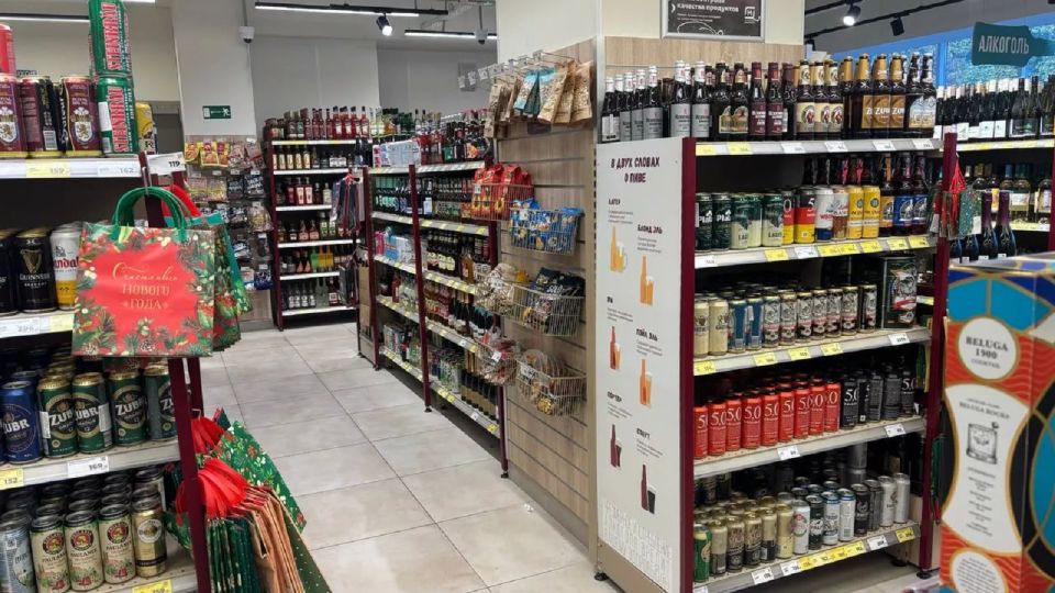 Псевдопивные напитки заполонили прилавки российских магазинов: эксперт рассказал, как новые джин-тоники могут уничтожить репутацию пивоваров