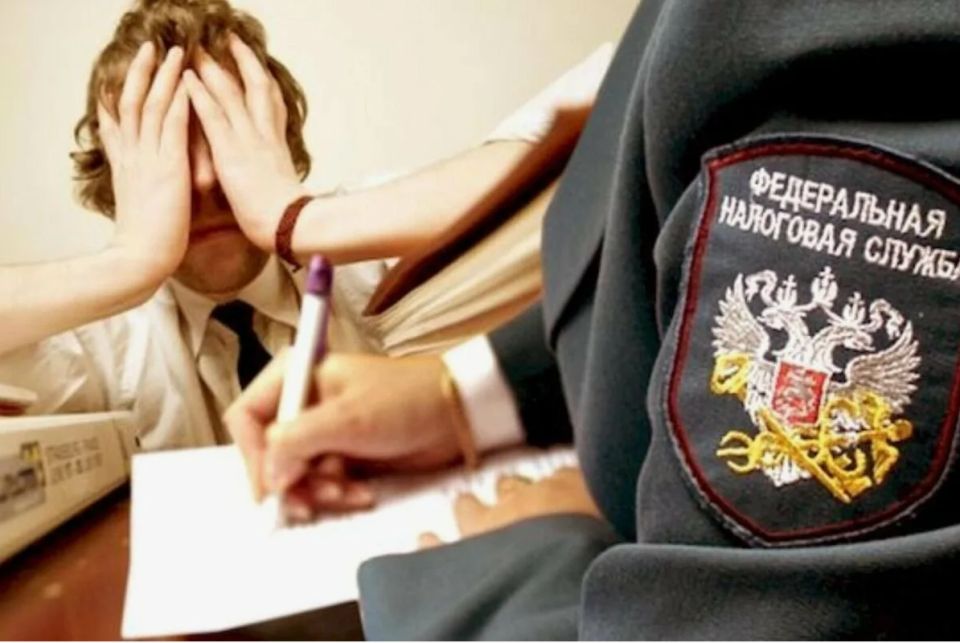 Как ФНС следит за переводами на карты и кто может столкнуться с налогами