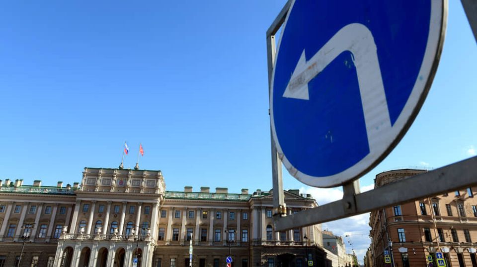 Наблюдения о законах и бюджете Санкт-Петербурга как отражении повседневности города