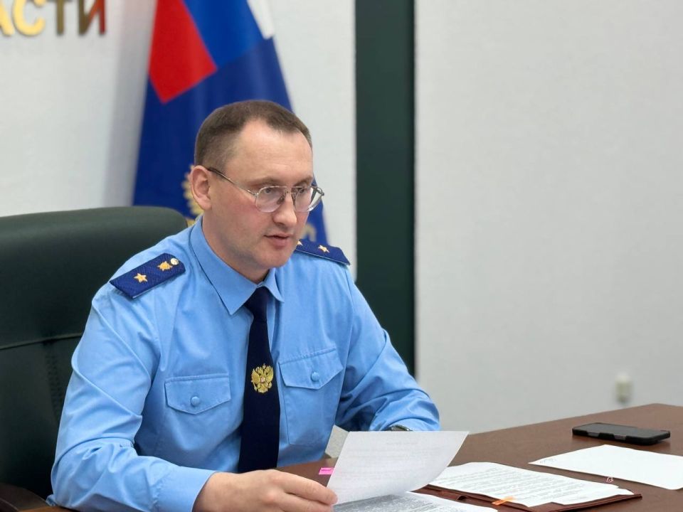 Сегодня прокурор области Андрей Травкин посредством видео-конференц-связи провел прием предпринимателей