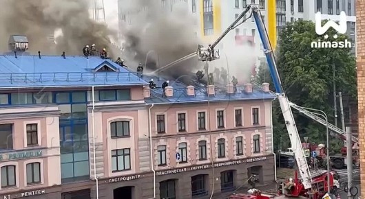 Кадры с места пожара в нижегородской частной клинике