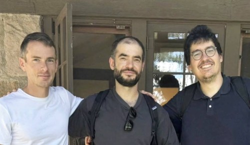    ,  Open AI       Artificial (    )