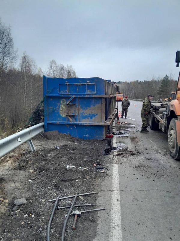    20  2025       10   ,   12   ,    1 