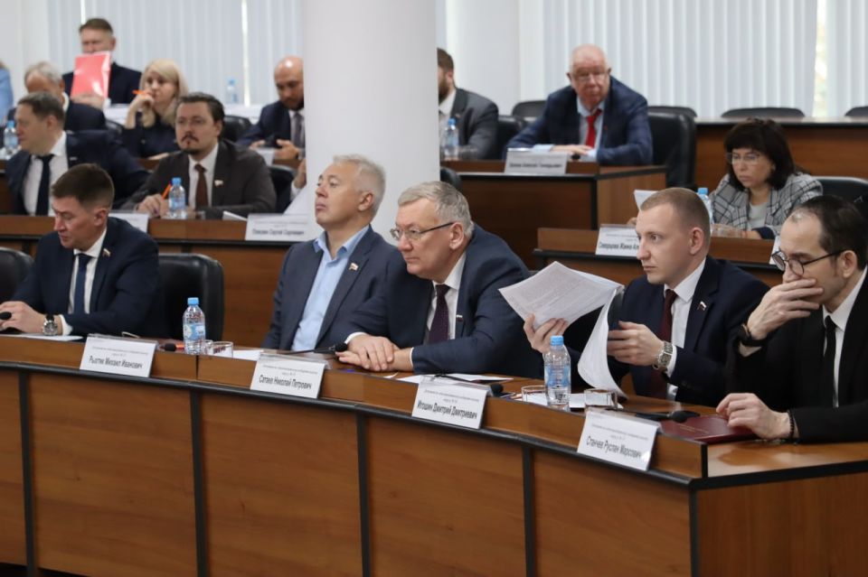 Пятьдесят квартир для детей-сирот приняты в муниципальную собственность