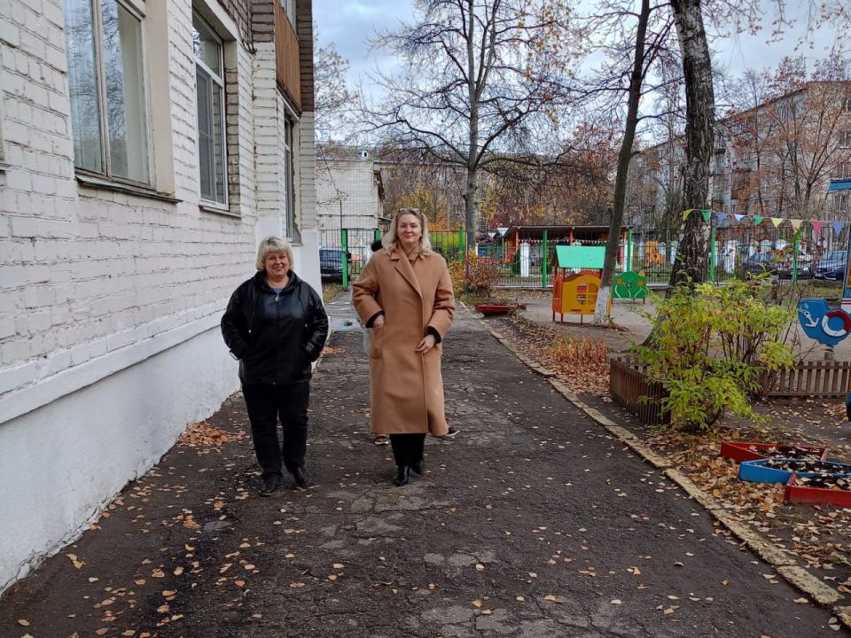 Юлия Мантурова провела объезд дошкольных учреждений на округе №20 Московского района