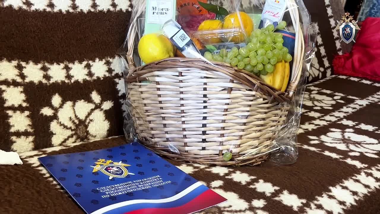 Сотрудники регионального следственного управления поздравили с 90-летним юбилеем ветерана Великой Отечественной войны