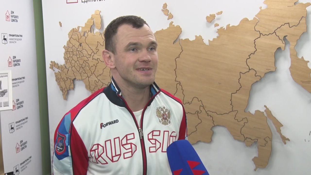 Победитель первенства мира по боевому самбо встретился с нижегородскими школьниками