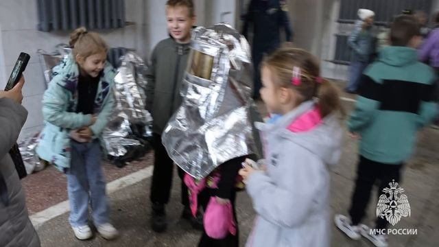 На страже безопасности: Школы №125 и №119 в гостях у ПСЧ №9!