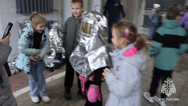 На страже безопасности: Школы №125 и №119 в гостях у ПСЧ №9!