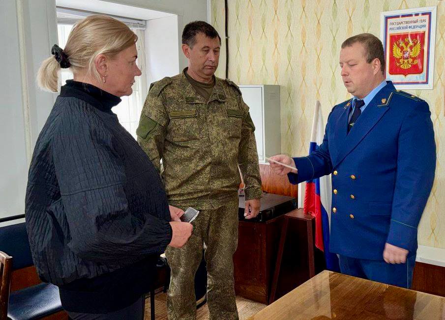 На личном приеме прокурора Нижегородской области Андрея Травкина в Лукояновском муниципальном округе в августе 2025 г. обратилась мать погибшего участника специальной военной операции с просьбой оказать содействие и помощь в...
