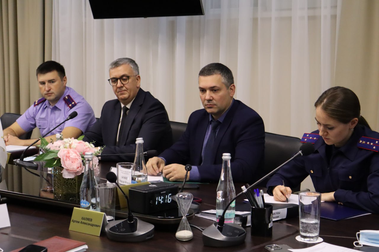 Руководитель регионального следственного управления провел совместный прием граждан в городе Нижнем Новгороде Руководитель регионального следственного управления провел совместный прием граждан в городе Нижнем Новгороде