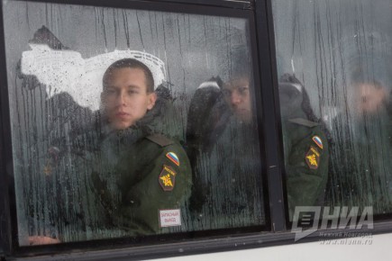 Совет Федерации одобрил закон о призыве на военную службу в течение всего календарного года