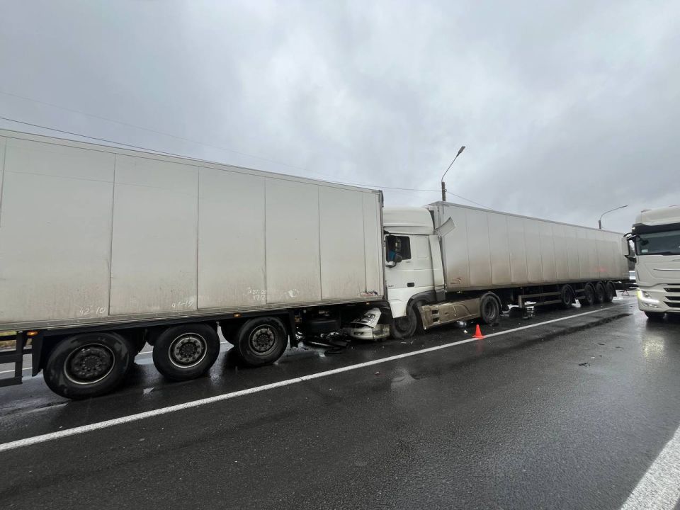 За минувшие сутки 28 октября 2025 года на территории Нижегородской области произошло 16 ДТП с пострадавшими, в которых 1 человек погиб, 20 получили травмы, 2 из них несовершеннолетние