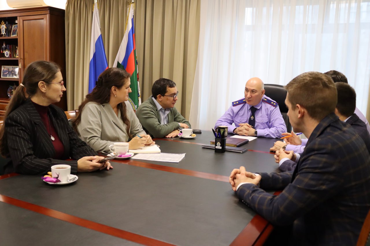 Руководитель следственного управления провел рабочую встречу по вопросам поддержки детей-сирот Руководитель следственного управления провел рабочую встречу по вопросам поддержки детей-сирот