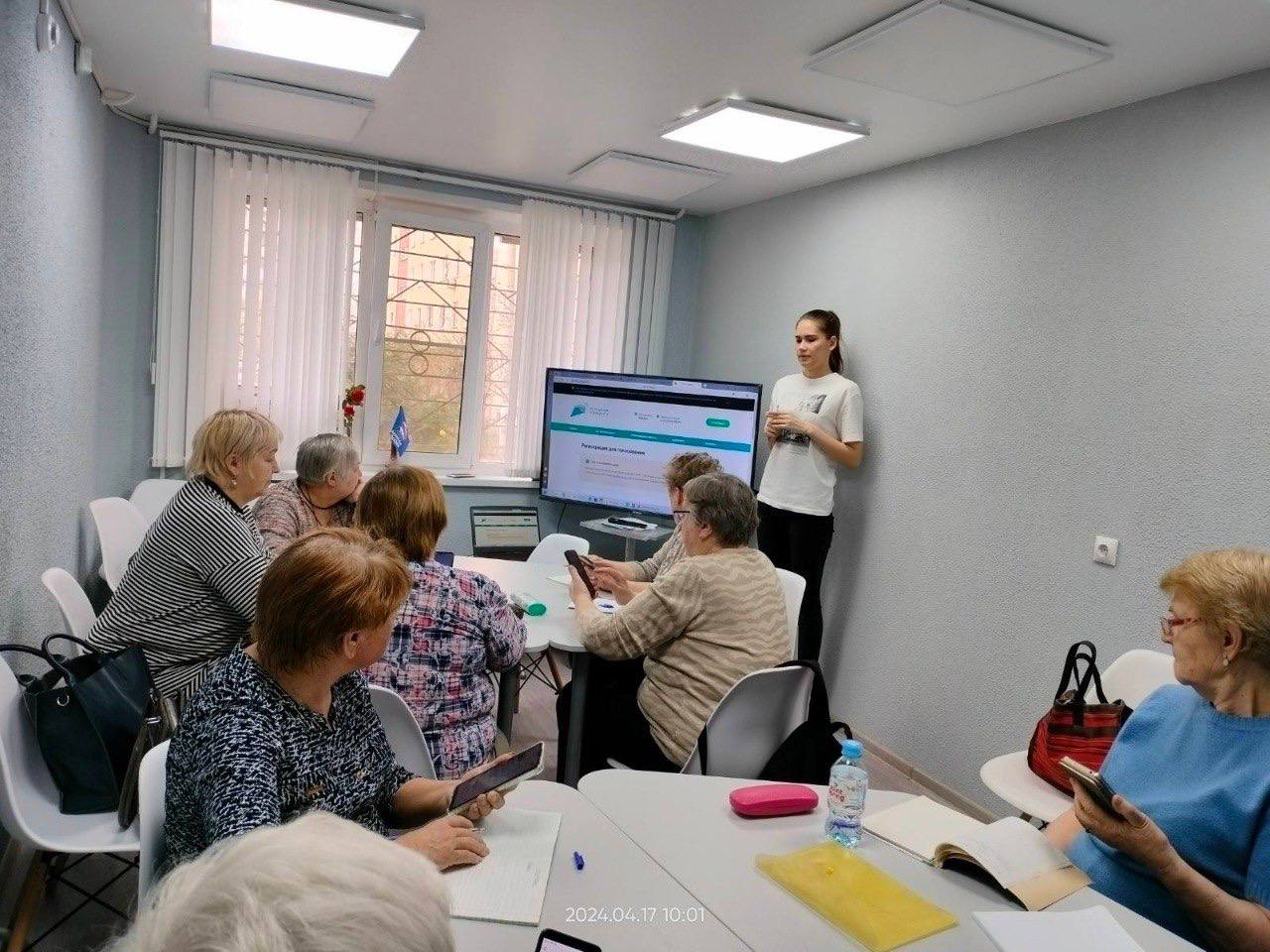 По приглашению Тюменской городской Думы принял участие в онлайн-совещании по вопросам работы органов территориального общественного самоуправления (ТОС) в муниципальных образованиях По приглашению Тюменской городской Думы принял участие в онлайн-совещании по вопросам работы органов территориального общественного самоуправления (ТОС) в муниципальных образованиях