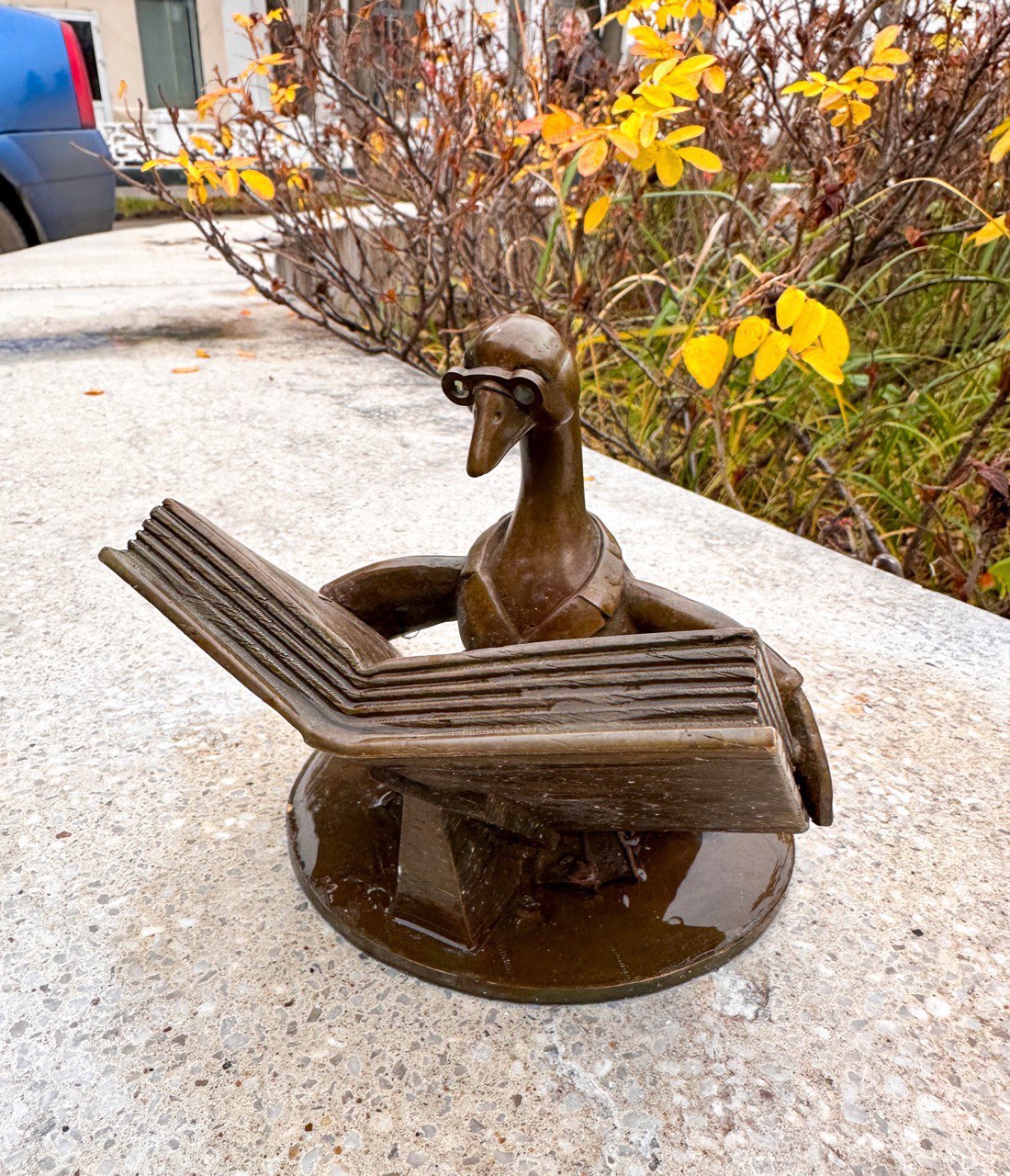 Читающий гусь появился на Литературном перекрестке в Арзмасе