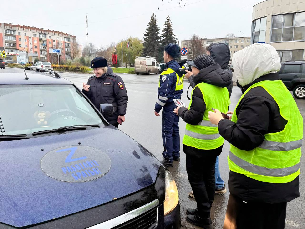 Печенье с правилами дорожного движения: неожиданный урок для водителей на улицах города Арзамаса Печенье с правилами дорожного движения: неожиданный урок для водителей на улицах города Арзамаса