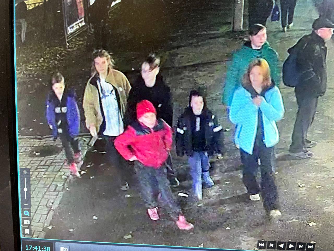 Нижегородские полицейские просят помощи в розыске пропавших накануне в Нижнем Новгороде несовершеннолетних Нижегородские полицейские просят помощи в розыске пропавших накануне в Нижнем Новгороде несовершеннолетних