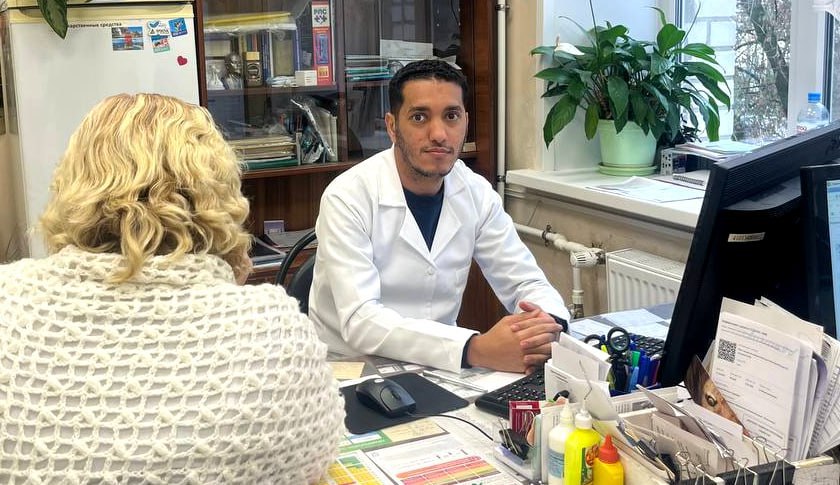 В одной из поликлиник Балахны пациентов теперь принимает эндокринолог из Йемена