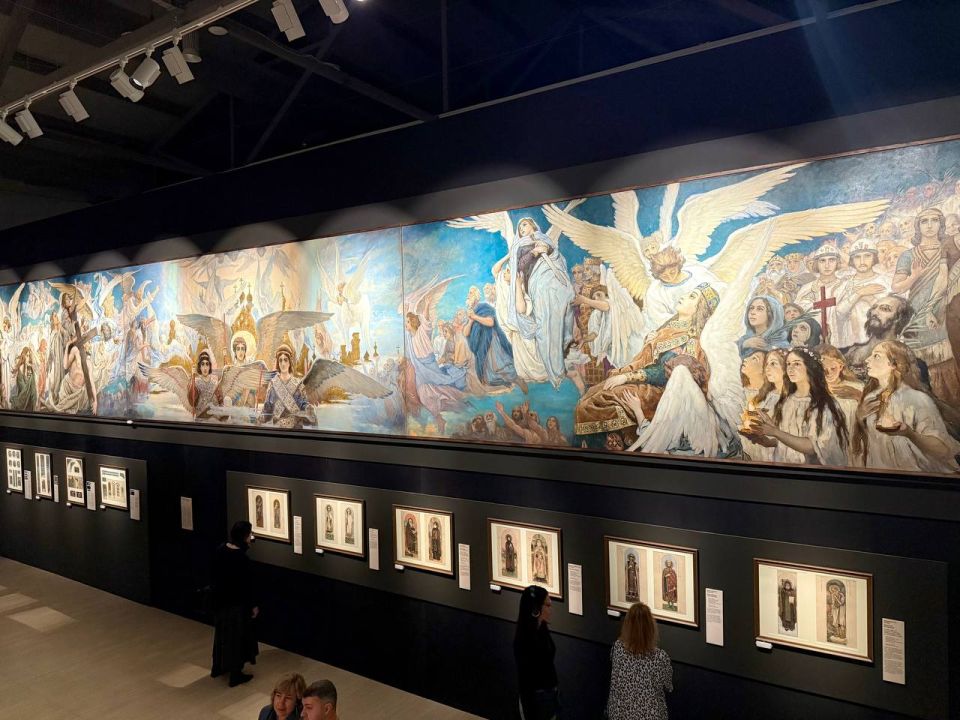 Юрий Шалабаев: Многие уже писали про уникальную выставку Виктора Васнецова «Радость праведных. Религиозная живопись и графика», открывшуюся в Манеже