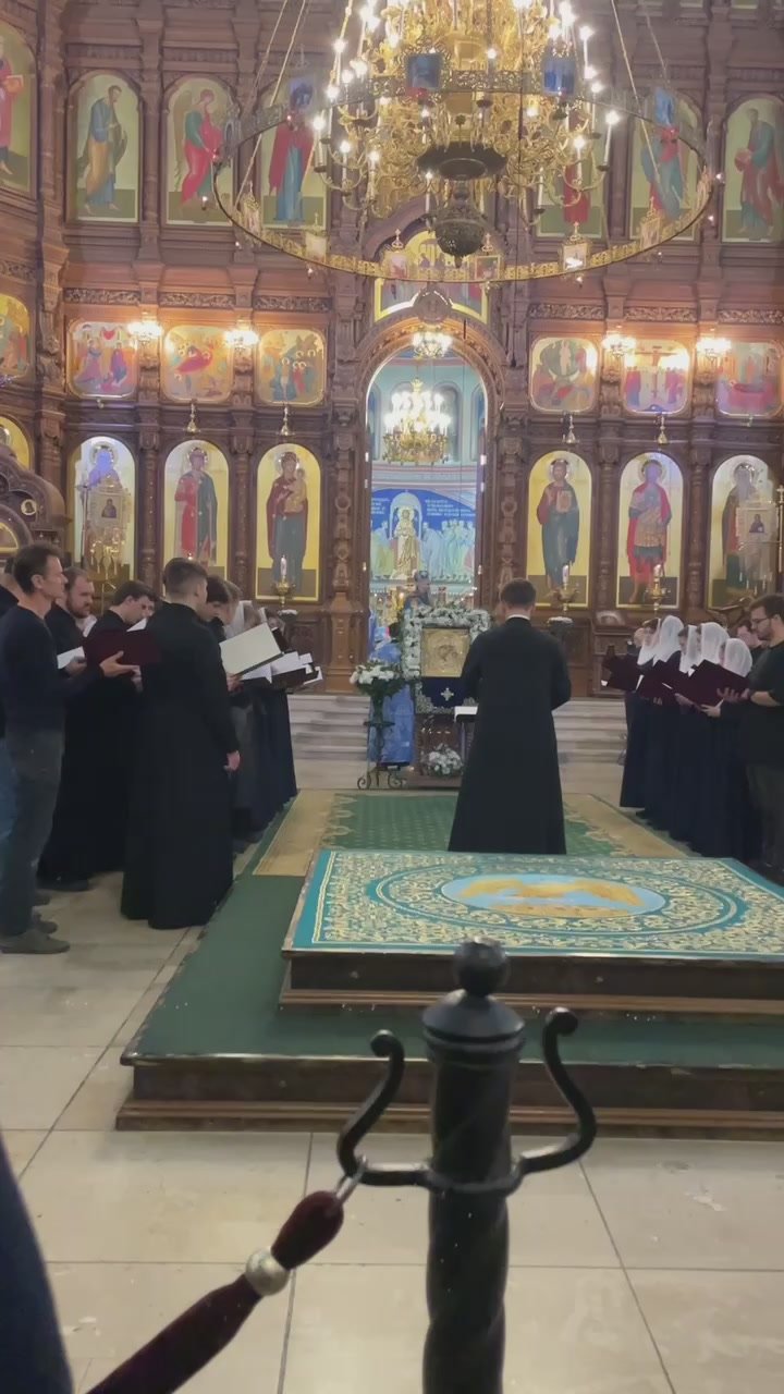 Цифра дня- 100 100-метровый российский флаг развернули на Ивановском съезде в Нижнем Новгороде