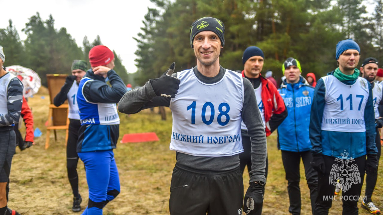 В память о герое: Сотрудники МЧС России приняли участие в легкоатлетическом кроссе в Дзержинске В память о герое: Сотрудники МЧС России приняли участие в легкоатлетическом кроссе в Дзержинске