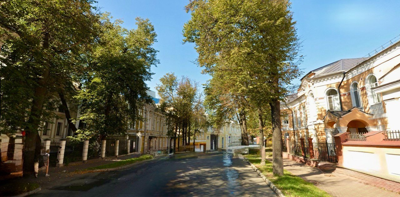 На улице Малой Покровской, где сейчас идёт ремонт, может появиться прогулочная зона для молодожёнов