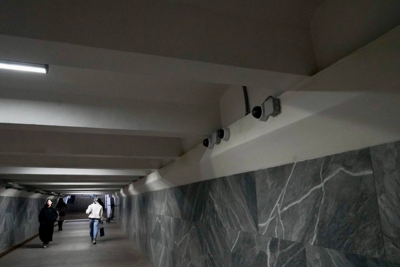 Юрий Шалабаев: Без малого почти 100 новых камер видеонаблюдения установили в самых проходимых пешеходных переходах Советского района: подземных - у Дворца спорта, на пл. Лядова со стороны ул. Белинского и со стороны ул.... Юрий Шалабаев: Без малого почти 100 новых камер видеонаблюдения установили в самых проходимых пешеходных переходах Советского района: подземных - у Дворца спорта, на пл. Лядова со стороны ул. Белинского и со стороны ул....