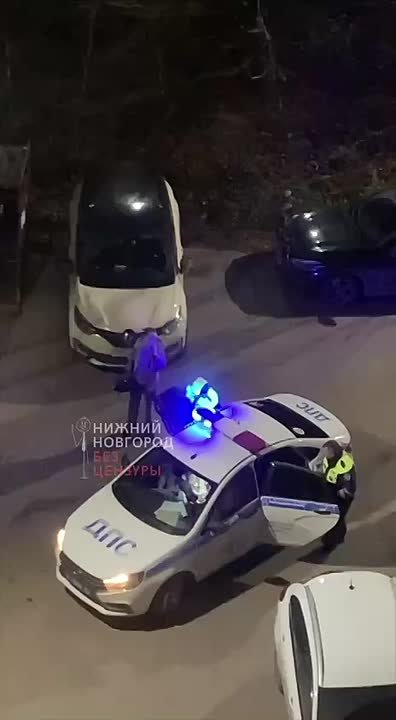 В Афонино пьяный водитель протаранил шесть припаркованных автомобилей