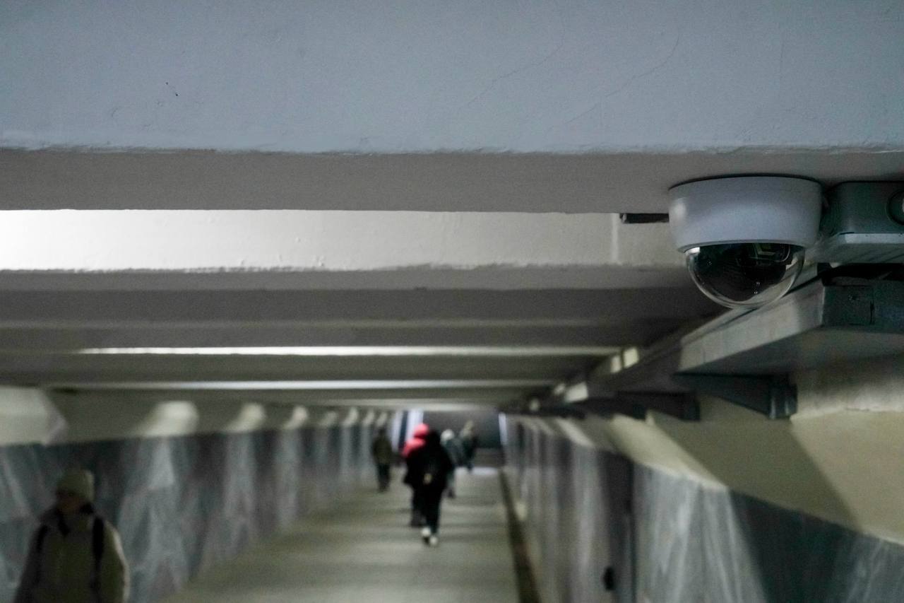 Юрий Шалабаев: Без малого почти 100 новых камер видеонаблюдения установили в самых проходимых пешеходных переходах Советского района: подземных - у Дворца спорта, на пл. Лядова со стороны ул. Белинского и со стороны ул.... Юрий Шалабаев: Без малого почти 100 новых камер видеонаблюдения установили в самых проходимых пешеходных переходах Советского района: подземных - у Дворца спорта, на пл. Лядова со стороны ул. Белинского и со стороны ул....