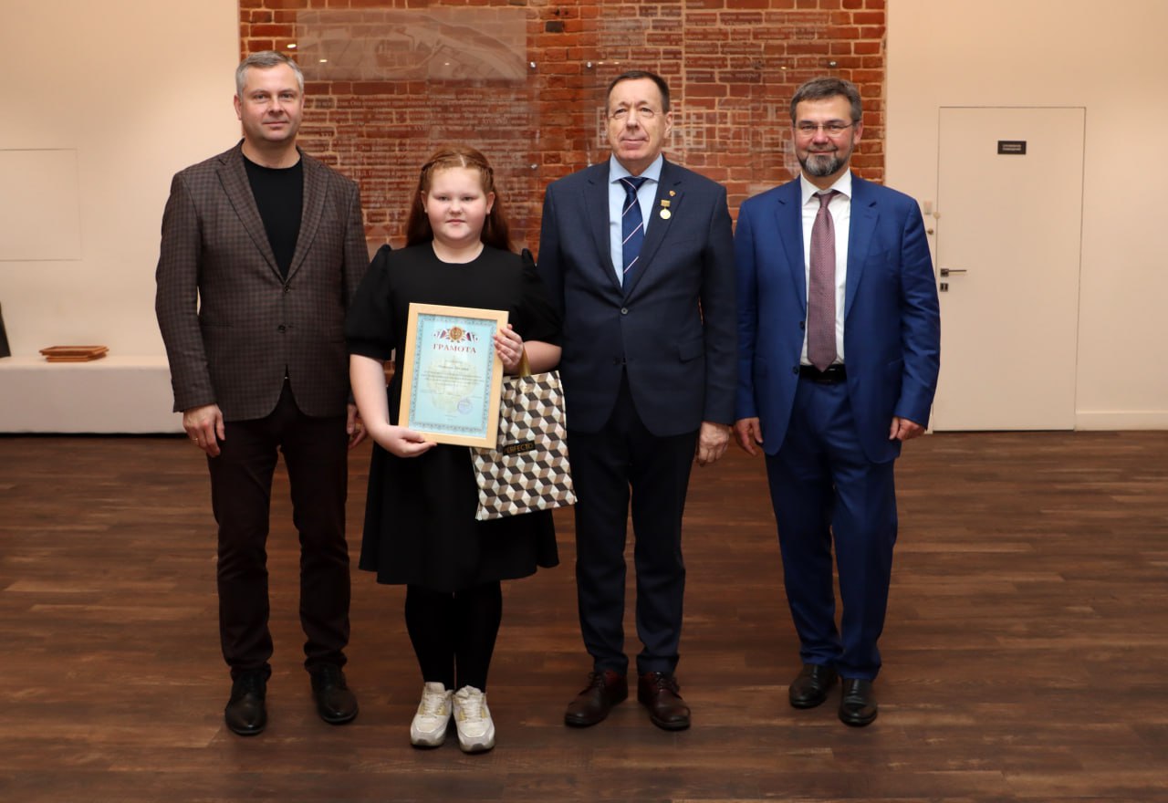 «Мои родители работают в полиции»: в Нижнем Новгороде наградили победителей детского конкурса рисунков «Мои родители работают в полиции»: в Нижнем Новгороде наградили победителей детского конкурса рисунков