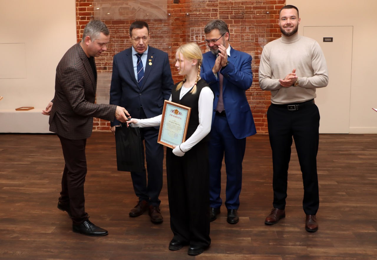 «Мои родители работают в полиции»: в Нижнем Новгороде наградили победителей детского конкурса рисунков «Мои родители работают в полиции»: в Нижнем Новгороде наградили победителей детского конкурса рисунков