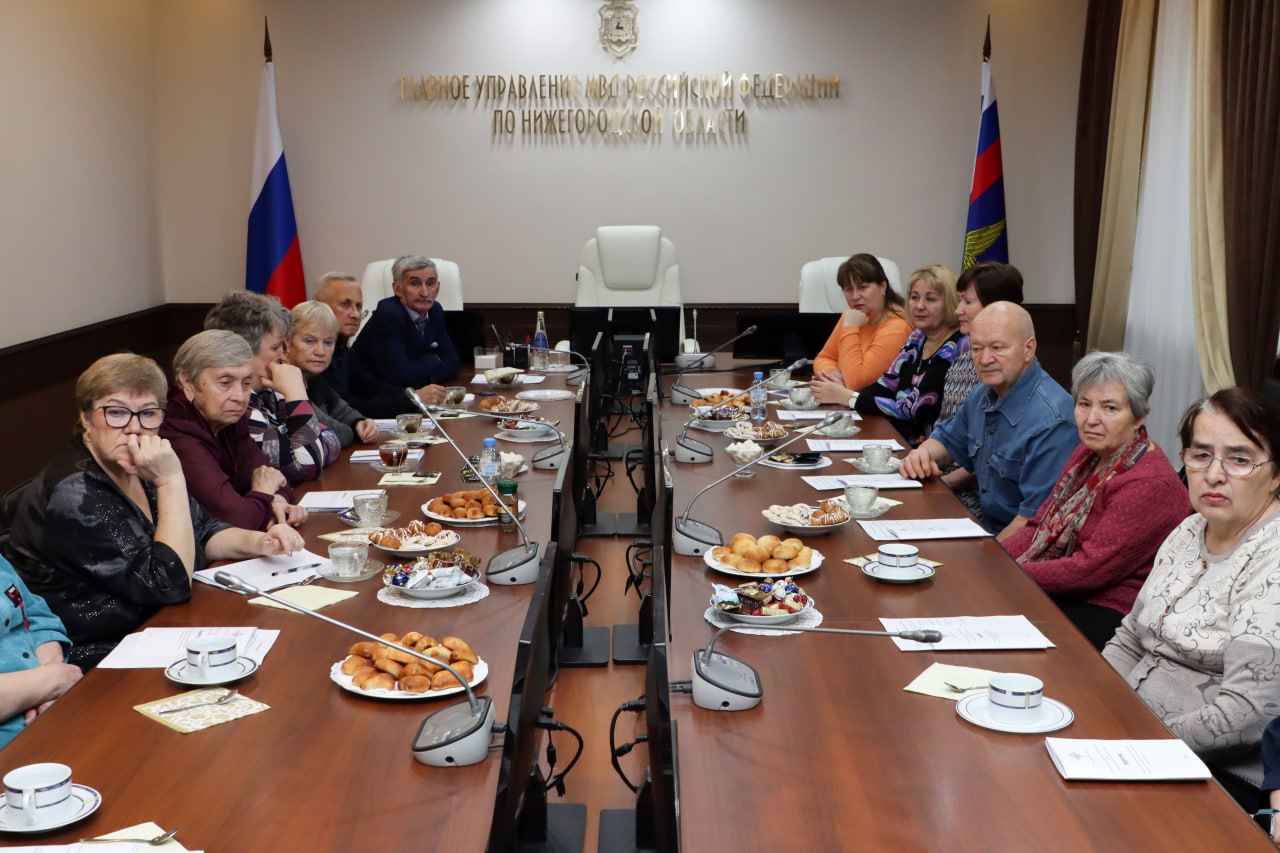 В ГУ МВД России по Нижегородской области состоялась встреча с семьями погибших сотрудников ОВД В ГУ МВД России по Нижегородской области состоялась встреча с семьями погибших сотрудников ОВД