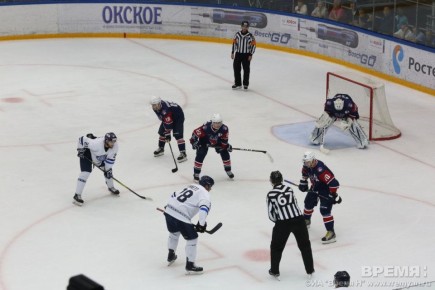 Хоккеисты «Торпедо-Горький» обыграли «Звезду» на московском льду