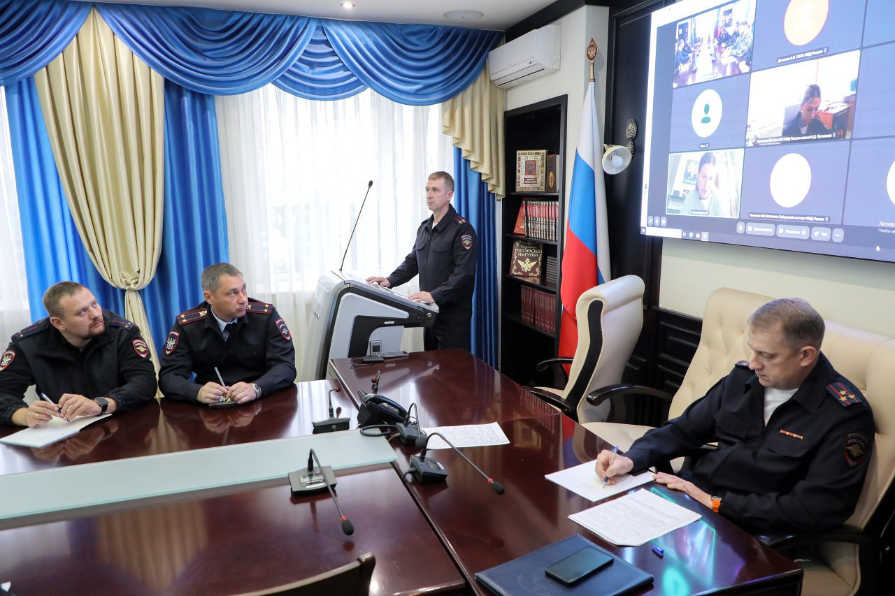 Сотрудники УТ МВД России по ПФО завершили обучение по подготовке внешних пилотов-инструкторов беспилотных воздушных судов Сотрудники УТ МВД России по ПФО завершили обучение по подготовке внешних пилотов-инструкторов беспилотных воздушных судов