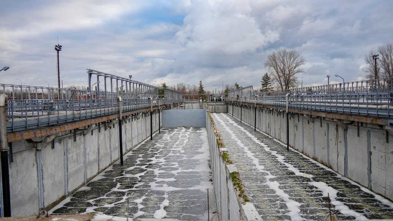 На Нижегородской станции аэрации продолжают пусконаладочные работы – после завершения реконструкции технология биоочистки станет более глубокой и эффективной На Нижегородской станции аэрации продолжают пусконаладочные работы – после завершения реконструкции технология биоочистки станет более глубокой и эффективной