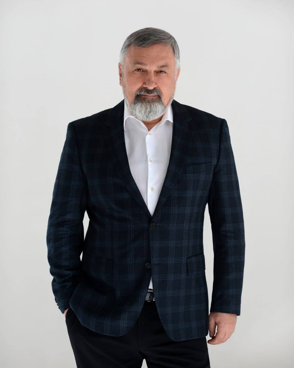 23 декабря с 11:00 до 13:00 председатель комитета Законодательного Собрания по градостроительному развитию, имущественным и земельным отношениям Василий Суханов проведет личный прием граждан