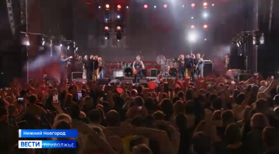 В Нижнем Новгороде теперь можно сыграть свадьбу на колесе обозрения В Нижнем Новгороде теперь можно сыграть свадьбу на колесе обозрения