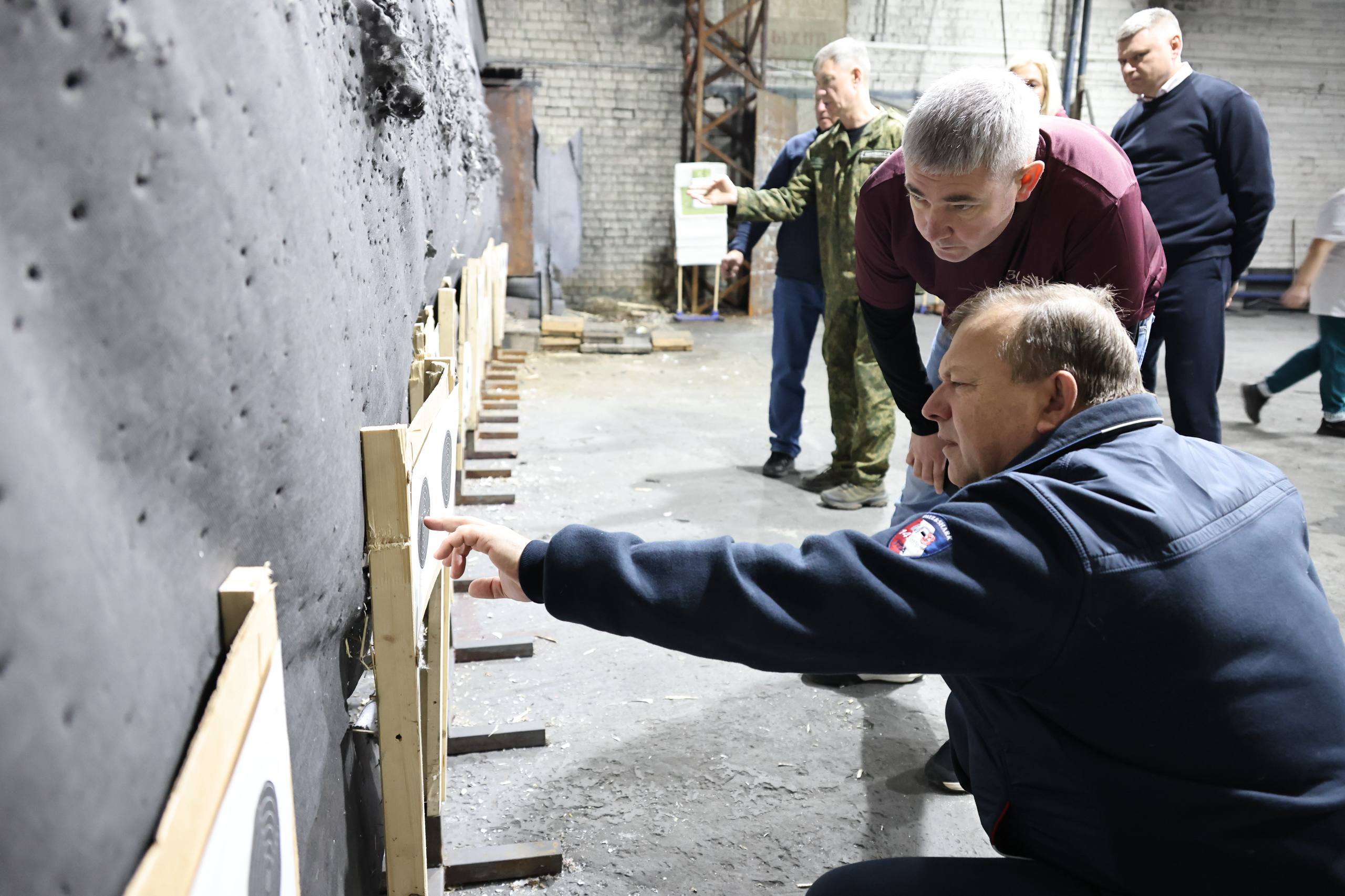 Каждый законодатель должен быть как снайпер, чтобы каждый закон попадал в «десятку»! Каждый законодатель должен быть как снайпер, чтобы каждый закон попадал в «десятку»!