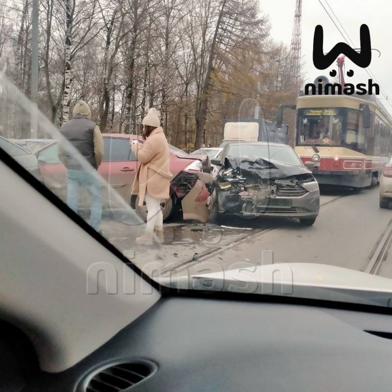 На Белинке встали трамваи из-за аварии