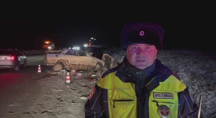 Подробности ДТП в Дальне Константиновском р-н, где в результате несоблюдения скоростного режима, водитель транспортного средства ВАЗ совершил наезд на дорожное ограждение