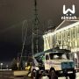 Чувствуете хвойный аромат? На площади Минина в Нижнем начали устанавливать новогоднюю ёлку, а Дед Мороз заправлять сани