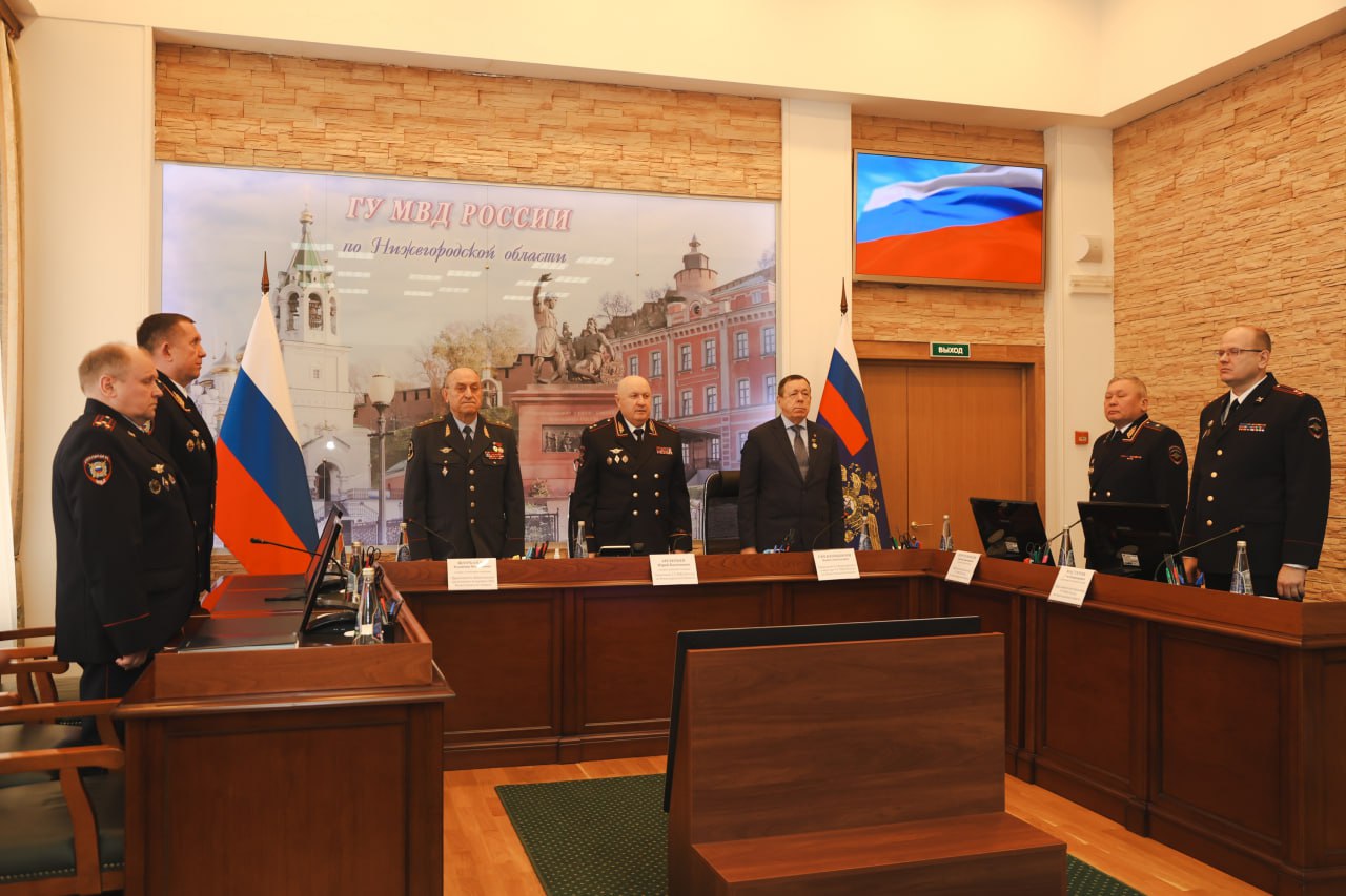 В ГУ МВД России по Нижегородской области с днем службы поздравили участковых уполномоченных полиции В ГУ МВД России по Нижегородской области с днем службы поздравили участковых уполномоченных полиции
