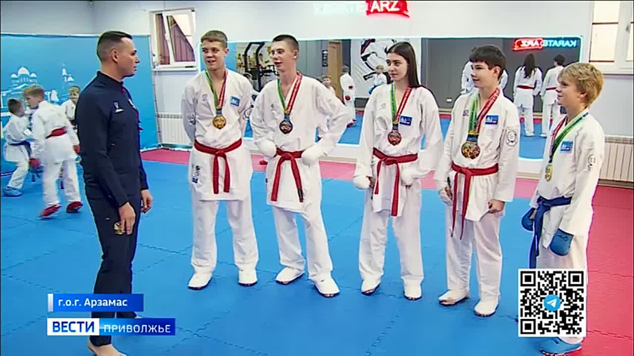 Арзамасская школа карате впервые взяла полный комплект наград на Чемпионате мира