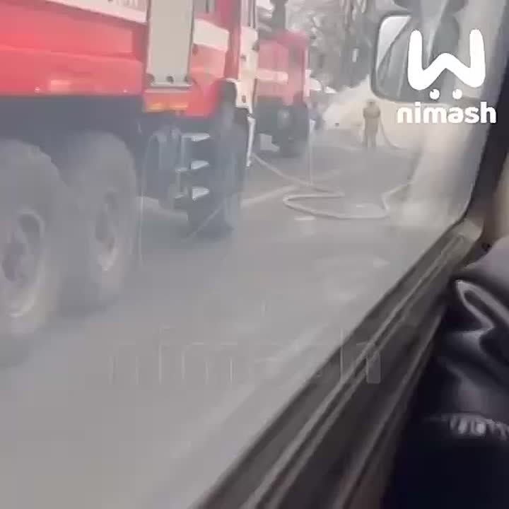 Брошенная на месте ДТП легковушка сгорела на Бору