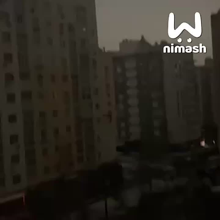 Свет отрубило в Печерах.. Причину, из-за которой люди остались без электричества, пока не сказали. Предварительно, авария на подстанции. Несколько домов уже подключили